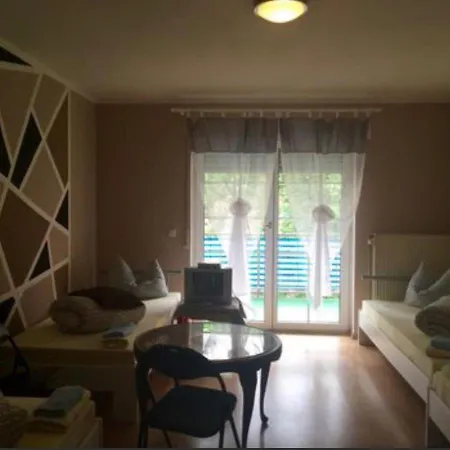 Apartment Ferienwohnung Rheinblick Mainz